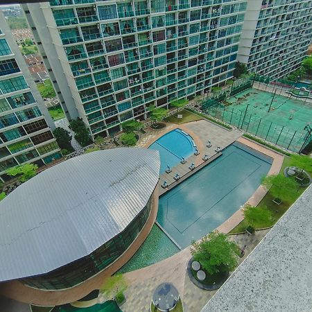 Mount Austin Ikea, Aeon 10Mins -Pool View- C115 Apartment Johor Bahru Exterior photo